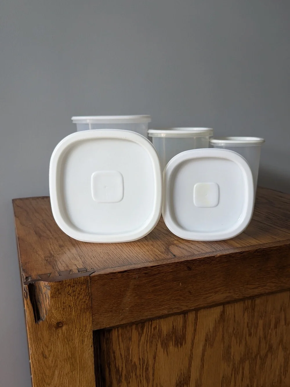 Vintage Rubbermaid Servin' Saver #5 6 8 Canisters Set of 5 - White Lids - Picture 4 of 16